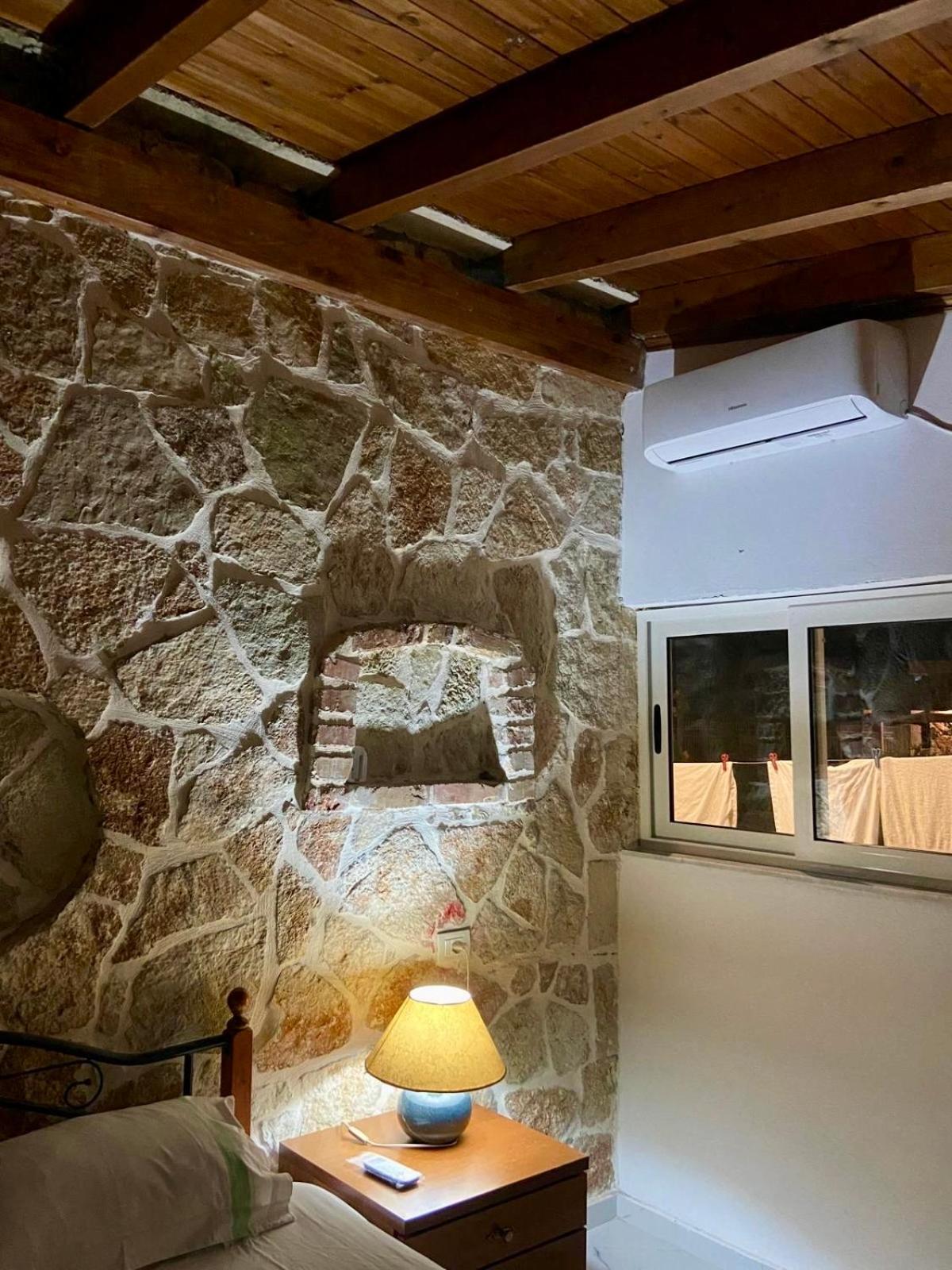 Jardin Miraculeux Hotel Himare Exterior photo